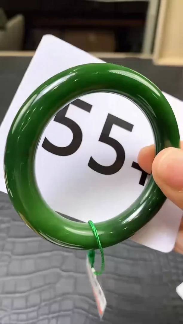 【闪购商品】和田玉碧玉手镯55.7未镶嵌一个