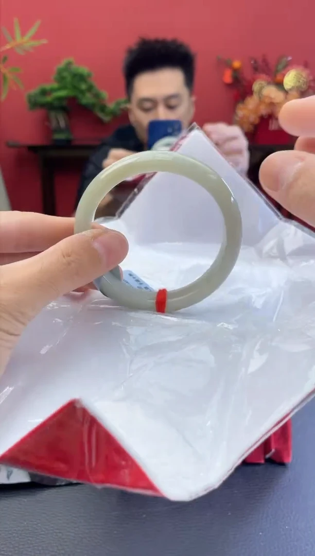 未镶嵌手镯翡翠3
