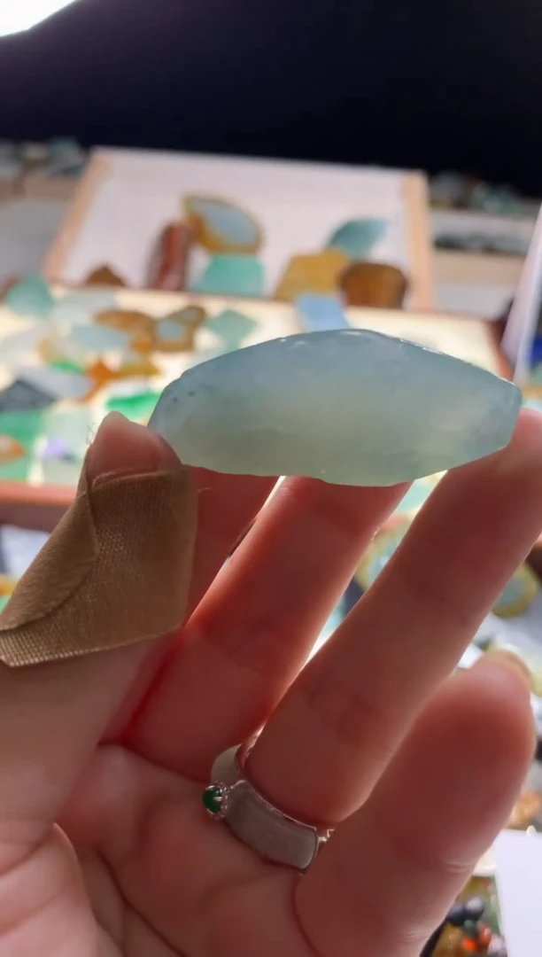 【闪购商品】翡翠颈饰未镶嵌吊坠