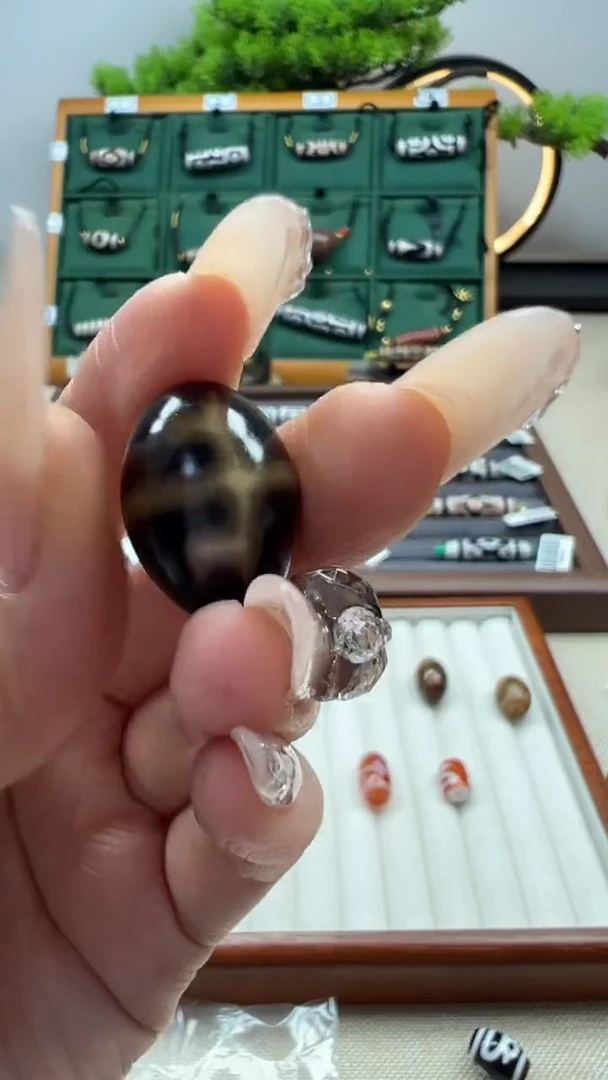 玛瑙/玉髓（覆膜）颈饰未镶嵌92.（微瑕随机发货）