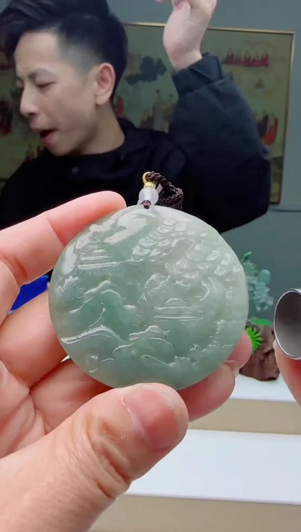 【闪购商品】翡翠颈饰未镶嵌1111111111