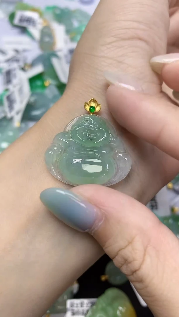翡翠18K金镶嵌颈饰天然缅甸翡翠A货