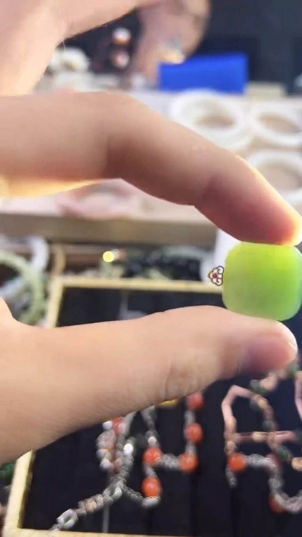 颈饰未镶嵌和田玉多样性发货