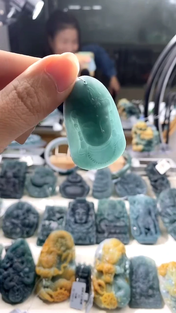 【闪购商品】定制翡翠未镶嵌翡翠毛货不退不换3.8