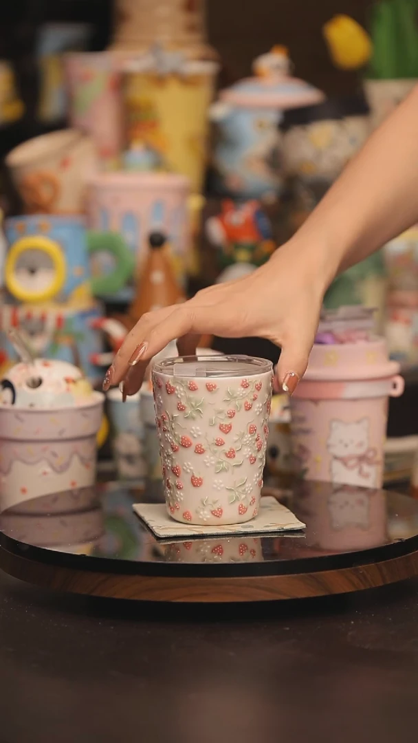 景德镇釉下彩绘设计师款式陶瓷