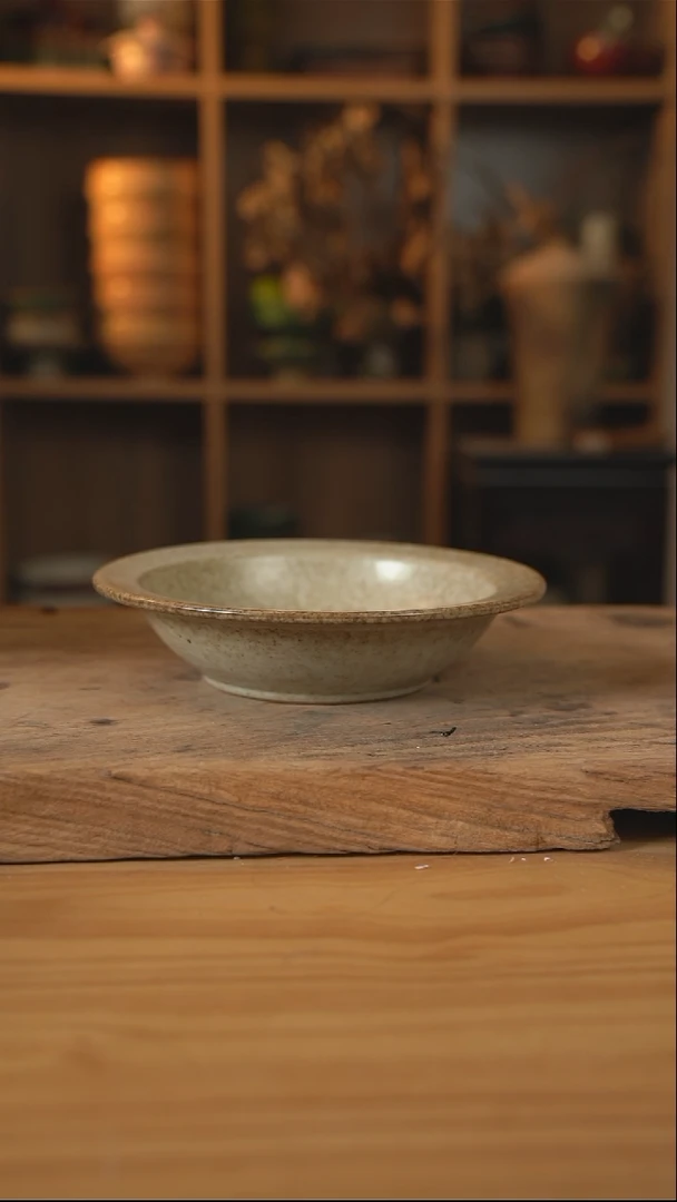 奶奶系列的9英寸宽边盘