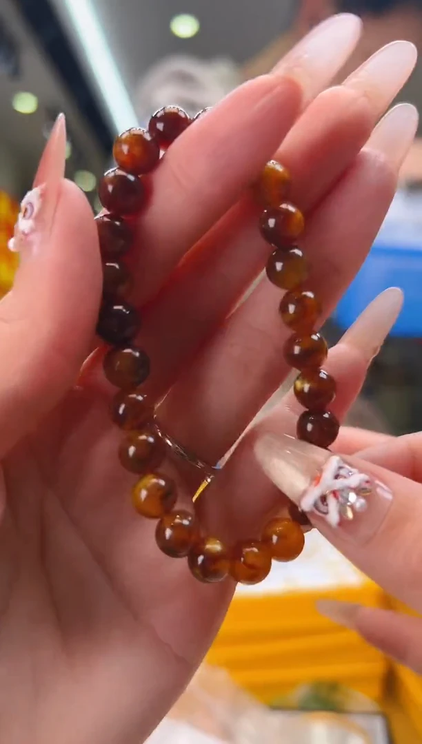 【闪购商品】琥珀裸石未镶嵌【SG】0210066