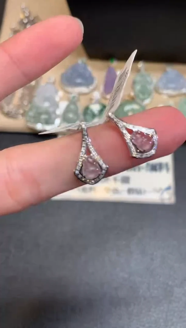 【闪购商品】翡翠耳饰18K金镶嵌葫芦【无服务费】