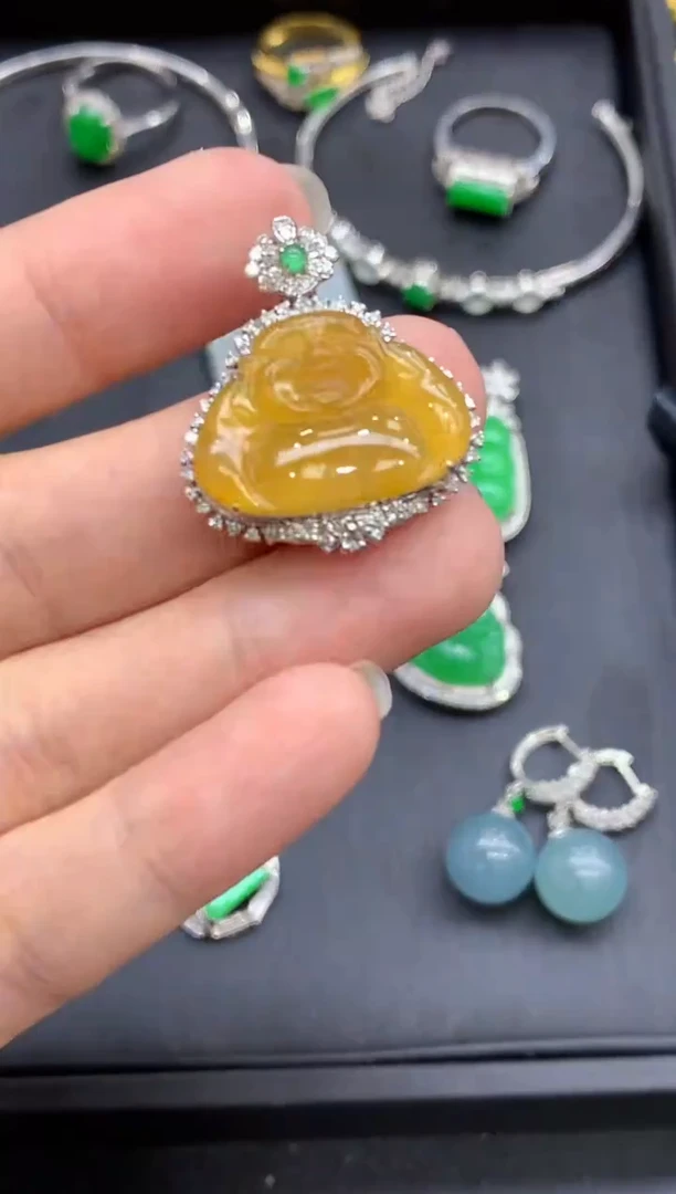 颈饰18K金镶嵌翡翠674-中国好珍宝