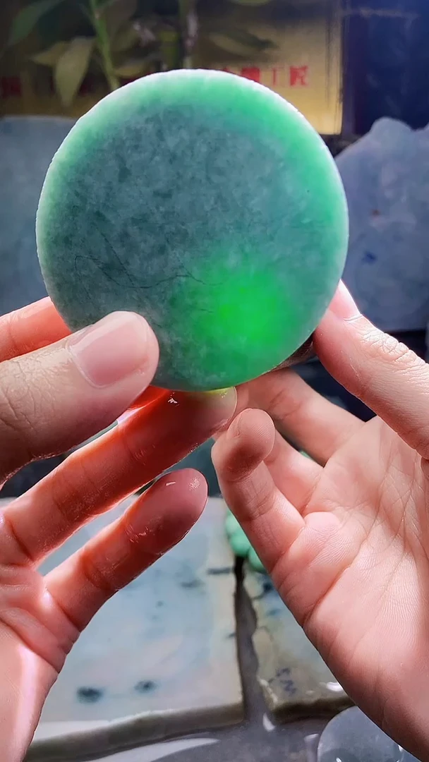 未镶嵌挂件翡翠小雨302