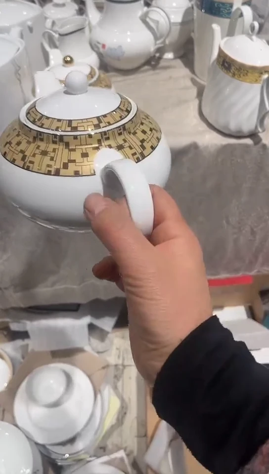 瓷隆达骨瓷茶壶1个盖上无金