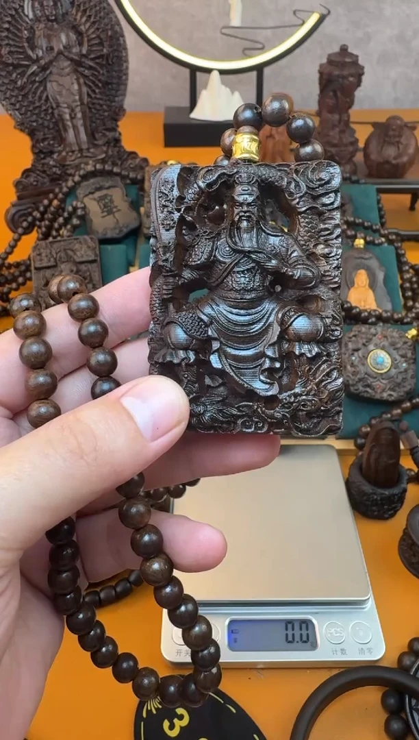 贡木吊坠《巴布亚贡木》新品御龙立刀关公+108颗