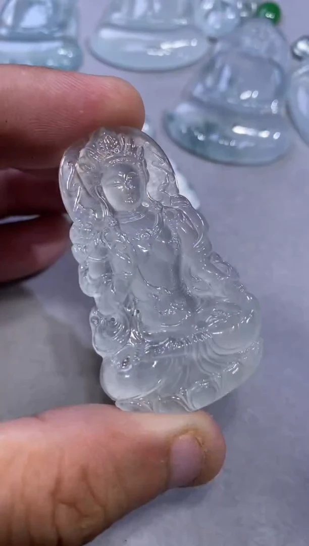 吊坠(不含链)未镶嵌翡翠度母7980  50.6  30.0  5.5