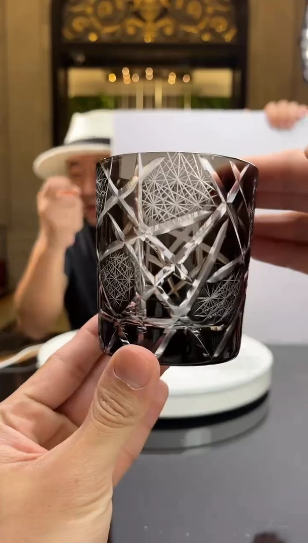 【闪购商品】茶宠AJ06580黑色刻花威士忌杯