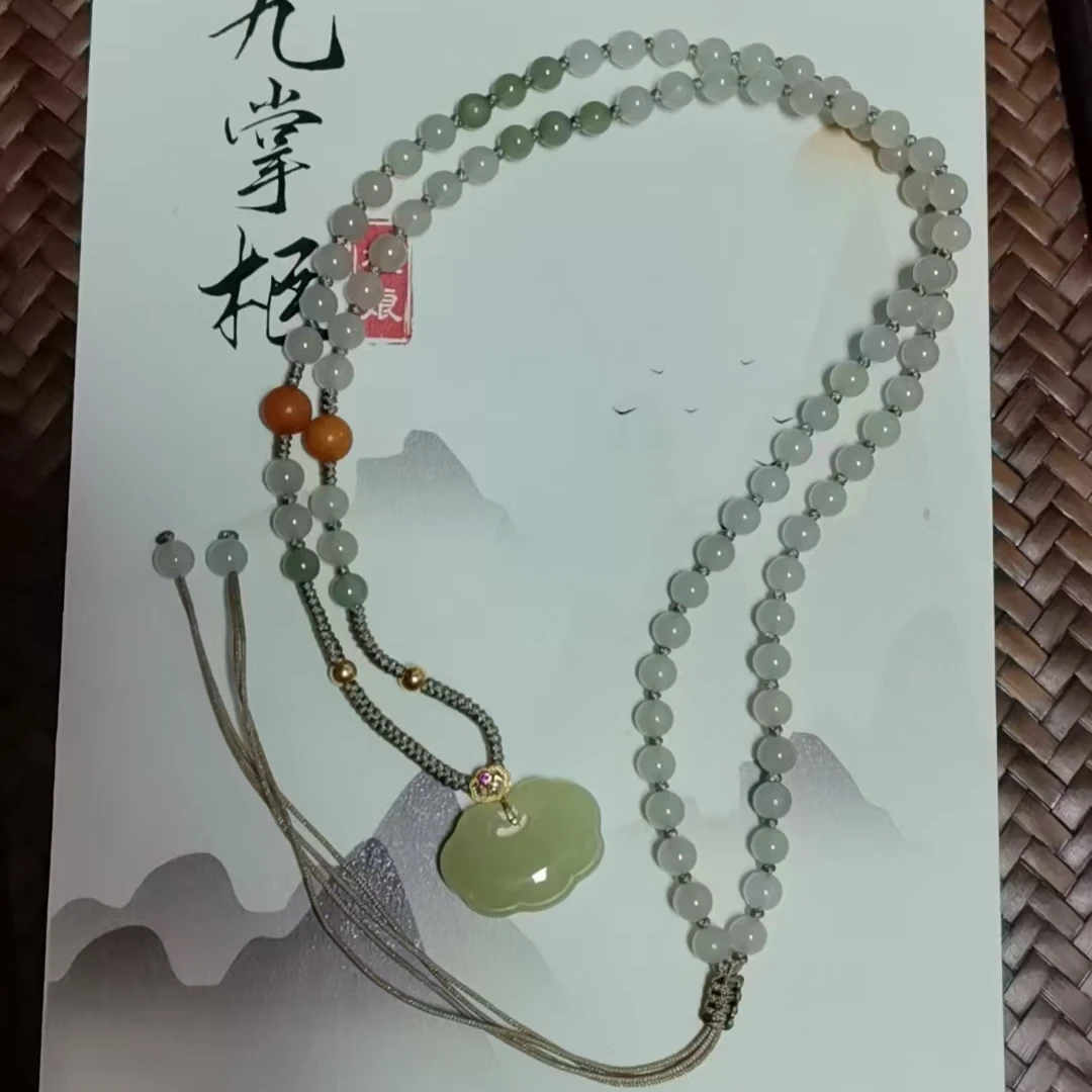 天然和田玉项链18k金配饰—多样性发其一