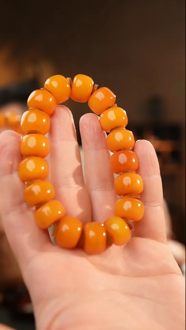 琥珀颈饰未镶嵌16+蜜蜡手串