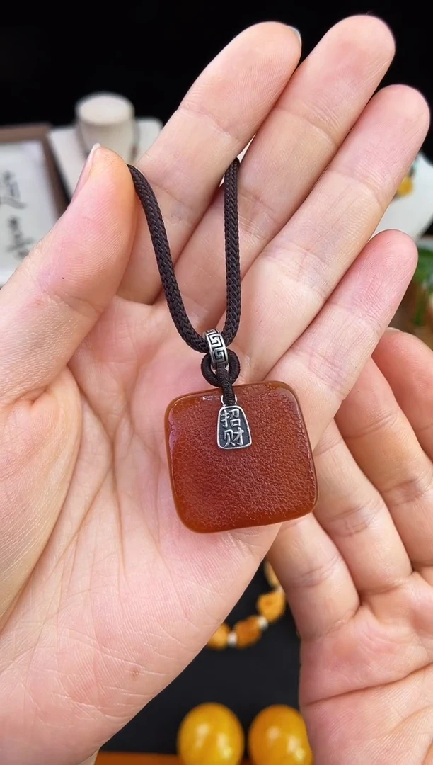 琥珀未镶嵌珠宝奇石柒月