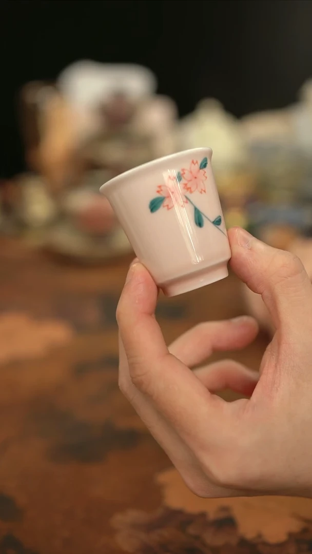 摩吉陶陶闪拍链接 釉下红色杯子