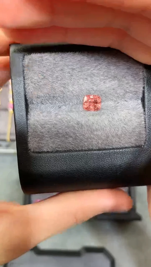 【闪购商品】定制尖晶石裸石未镶嵌枕型 橙色调 1.63ct