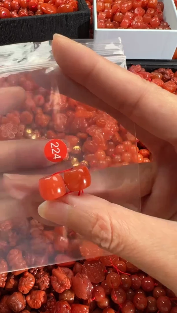 【闪购商品】南红玛瑙颈饰未镶嵌11