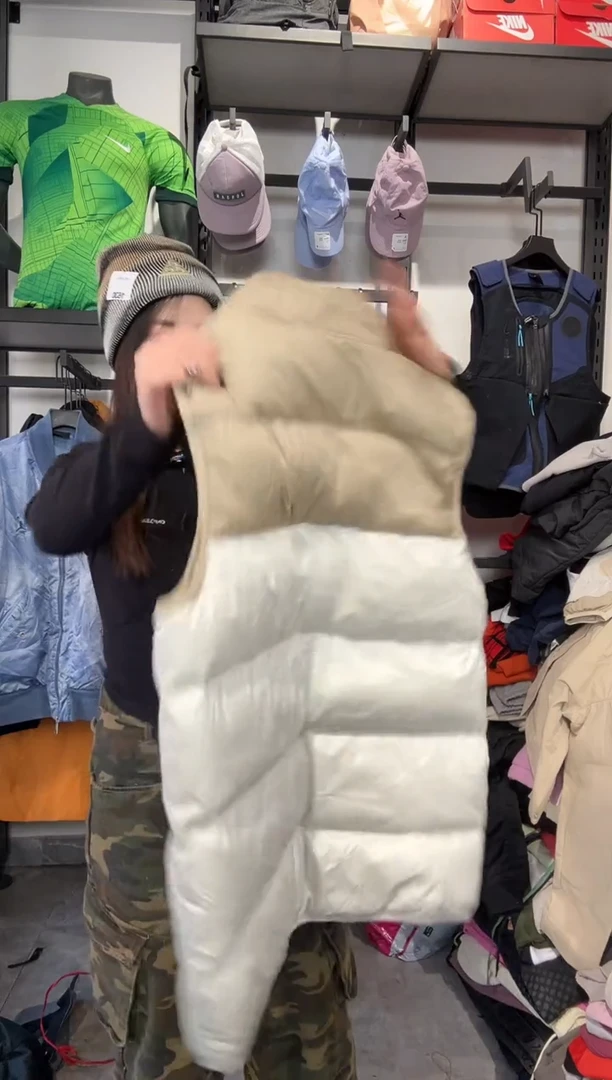 1058编码 瑕疵款直播间过款为准 尺码   身高M