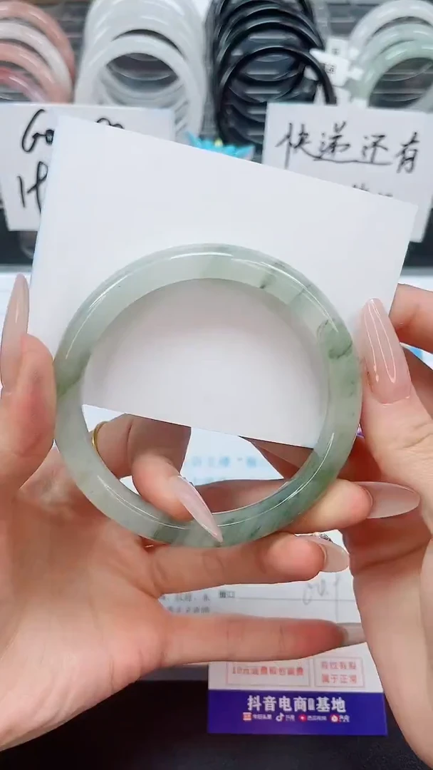 【闪购商品】石英质玉手镯未镶嵌52--圈口64.9