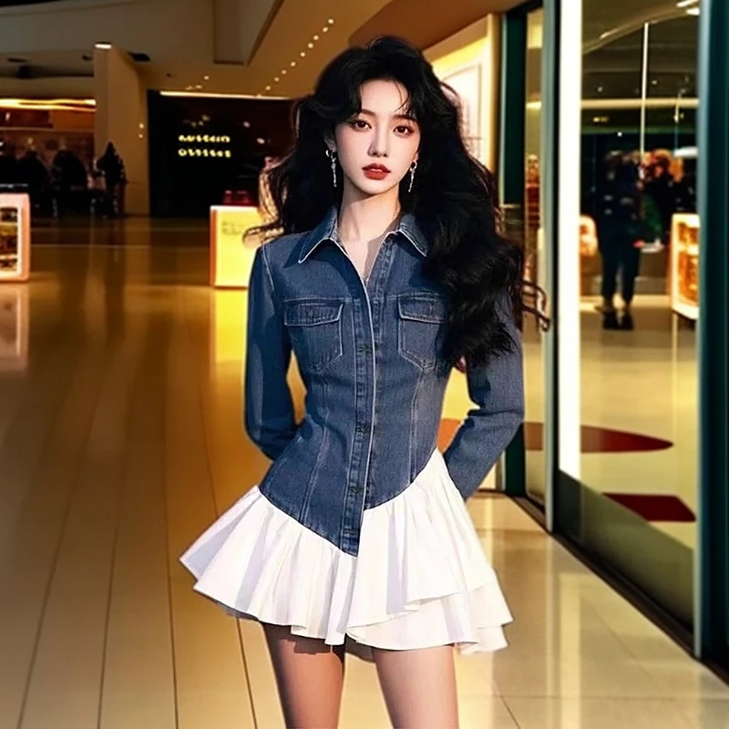 韩系蓝色牛仔拼接连衣裙女2025春季新款独特收腰显瘦长袖短裙子