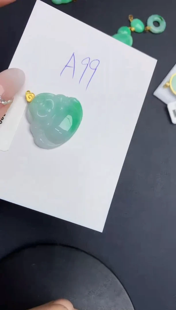 【闪购商品】翡翠颈饰18K金镶嵌0000000000