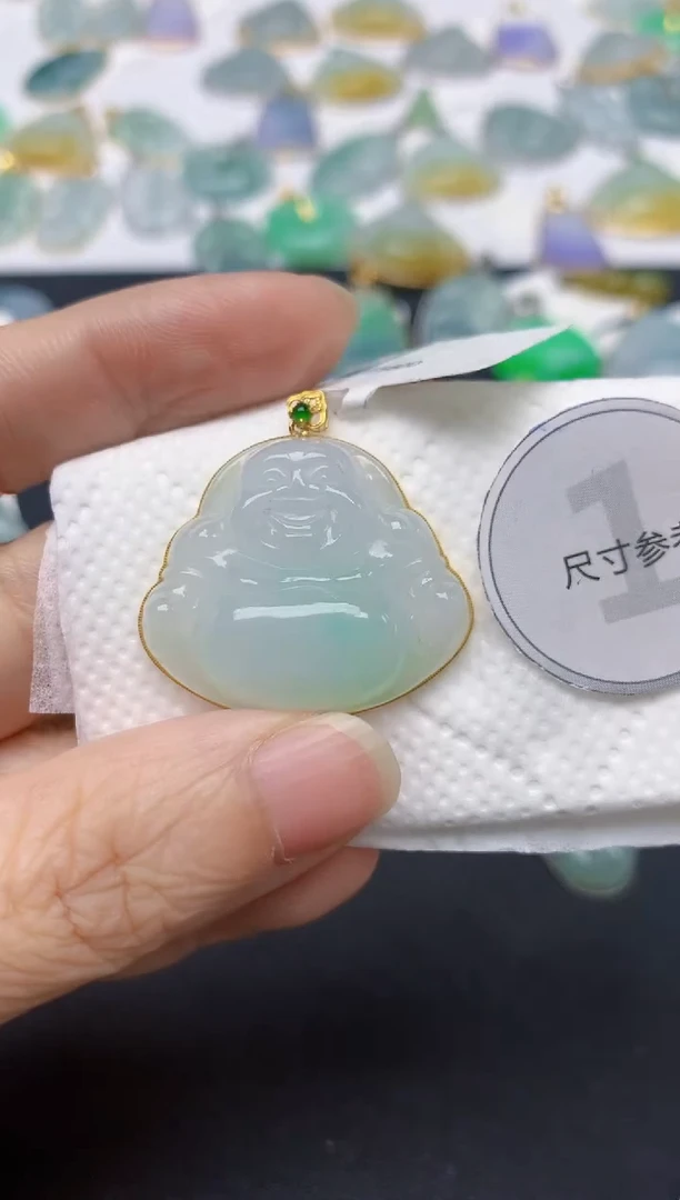 翡翠18K金镶嵌颈饰天然缅甸A货翡翠