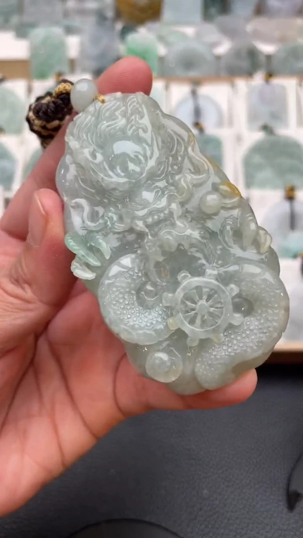 颈饰未镶嵌翡翠天然缅甸翡翠A货239