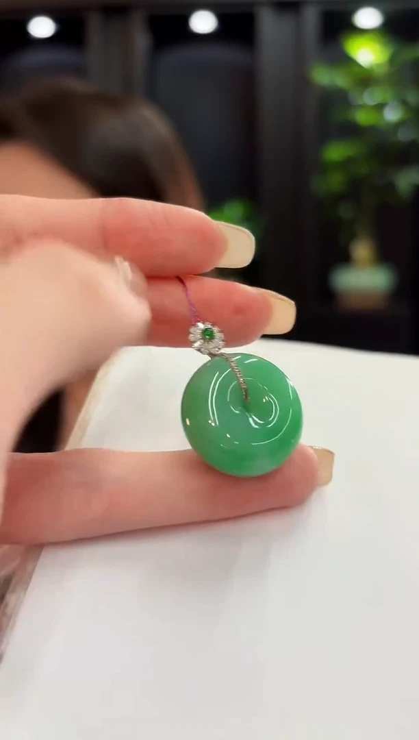 吊坠(不含链)18K金镶嵌翡翠 缅料A货/支持复检/一件