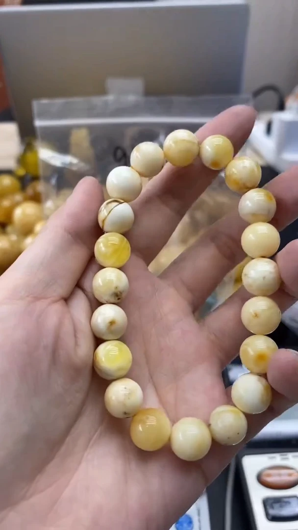 琥珀未镶嵌珠宝奇石716瑕疵不介意
