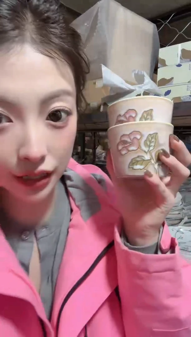 陶绿赤花玫瑰杯两个