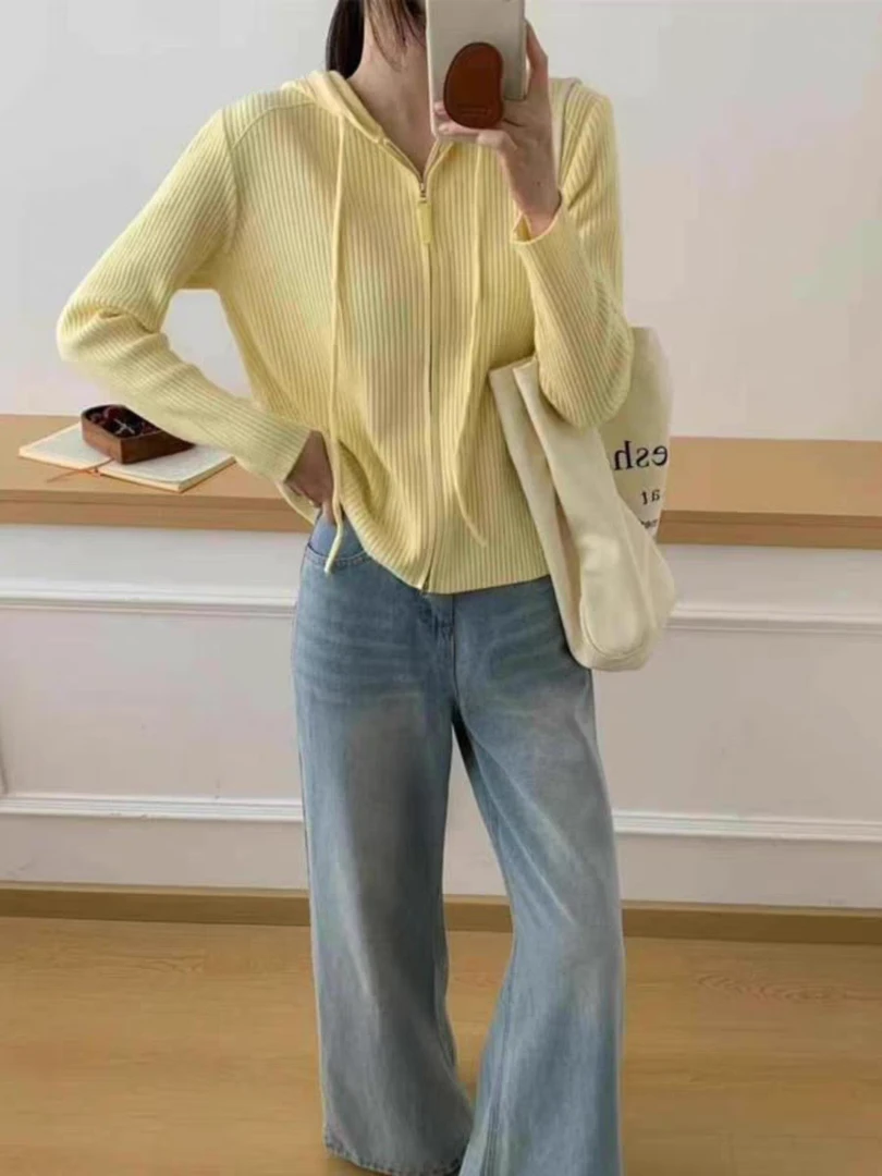 春秋款拉链连帽休闲针织衫白搭