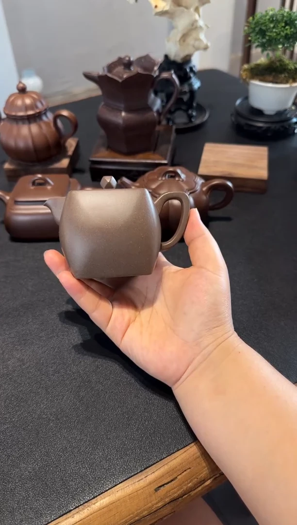 茶壶紫砂卓**卓隐正 紫砂壶