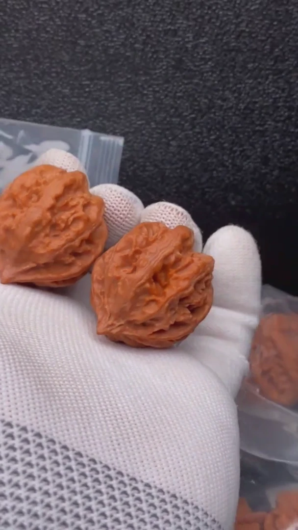 【闪购商品】文玩核桃把件霸王龙