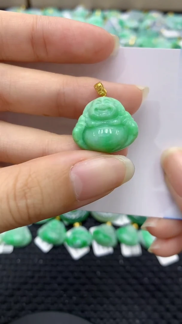 翡翠未镶嵌颈饰天然缅甸翡翠A货