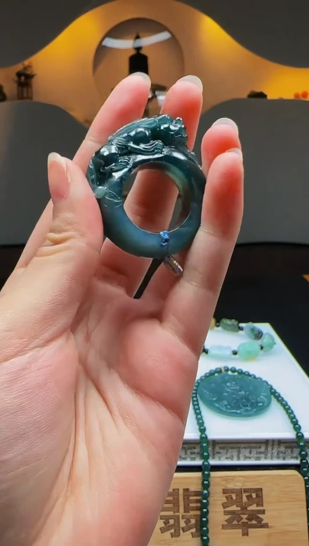 【闪购商品】定制翡翠未镶嵌Q03732翡翠毛货