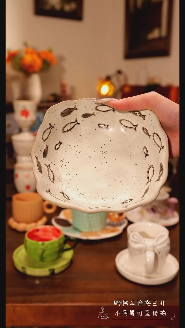 陶瓷便携款粗陶小鱼碗