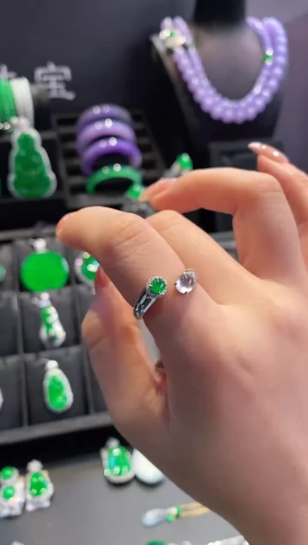 18K金镶嵌戒指翡翠蛋面戒指Y-44894