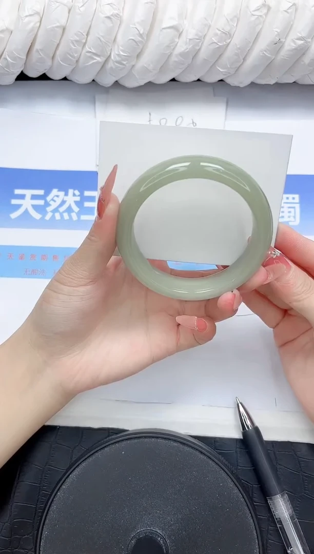 石英质玉手镯未镶嵌57-56