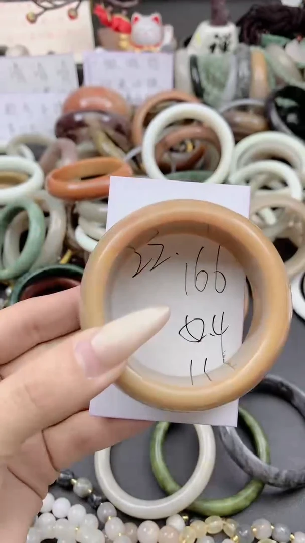 未镶嵌手镯石英质玉166