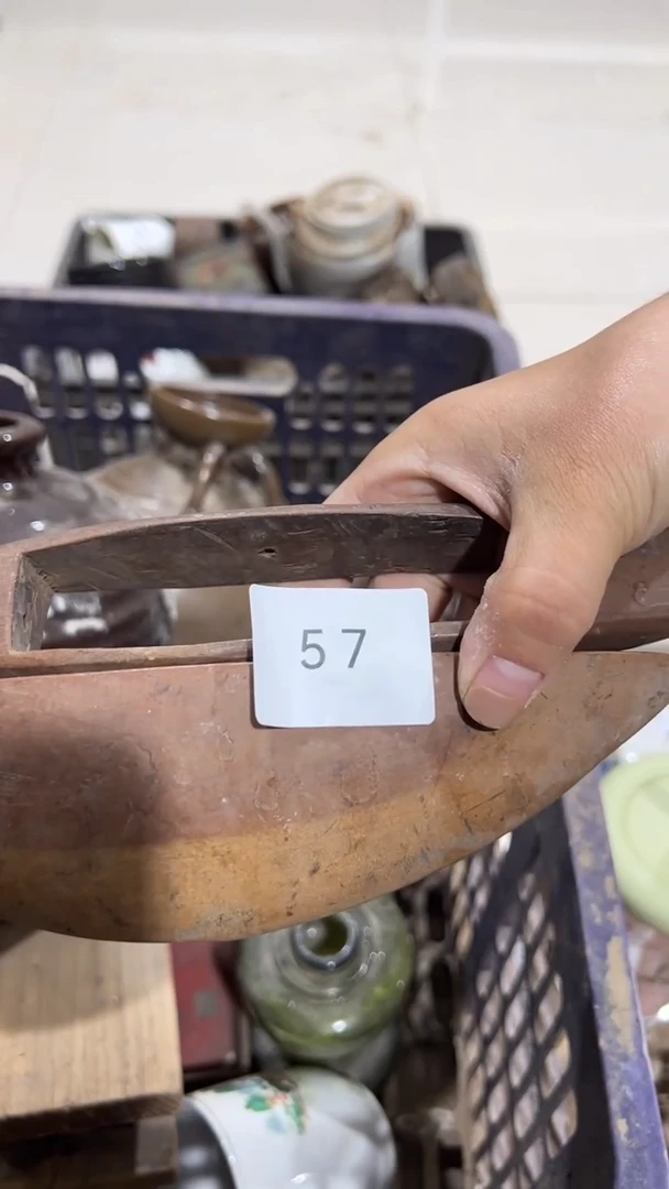 有机玻璃知**生工艺品摆件057