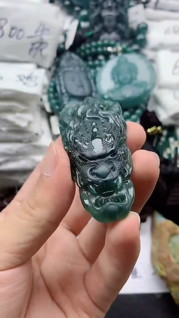 翡翠未镶嵌颈饰88888888888