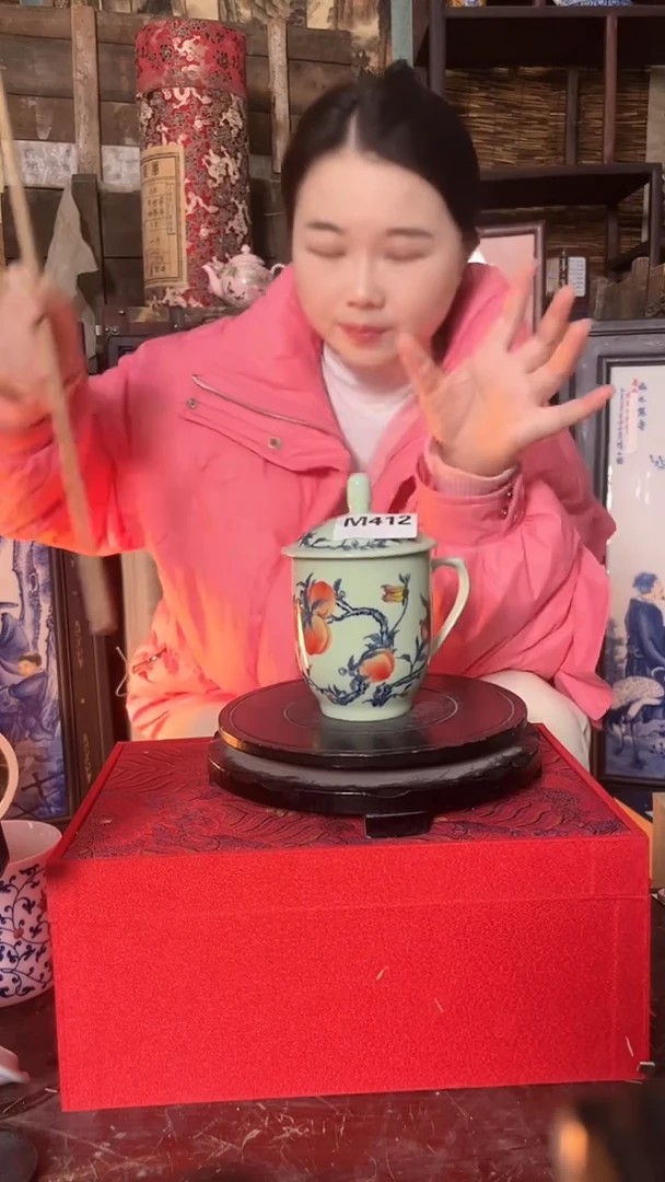 陶景德镇陶瓷摆件M412