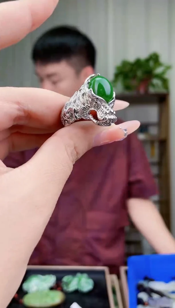 和田玉未镶嵌挂件拍一发一，多样性发货！