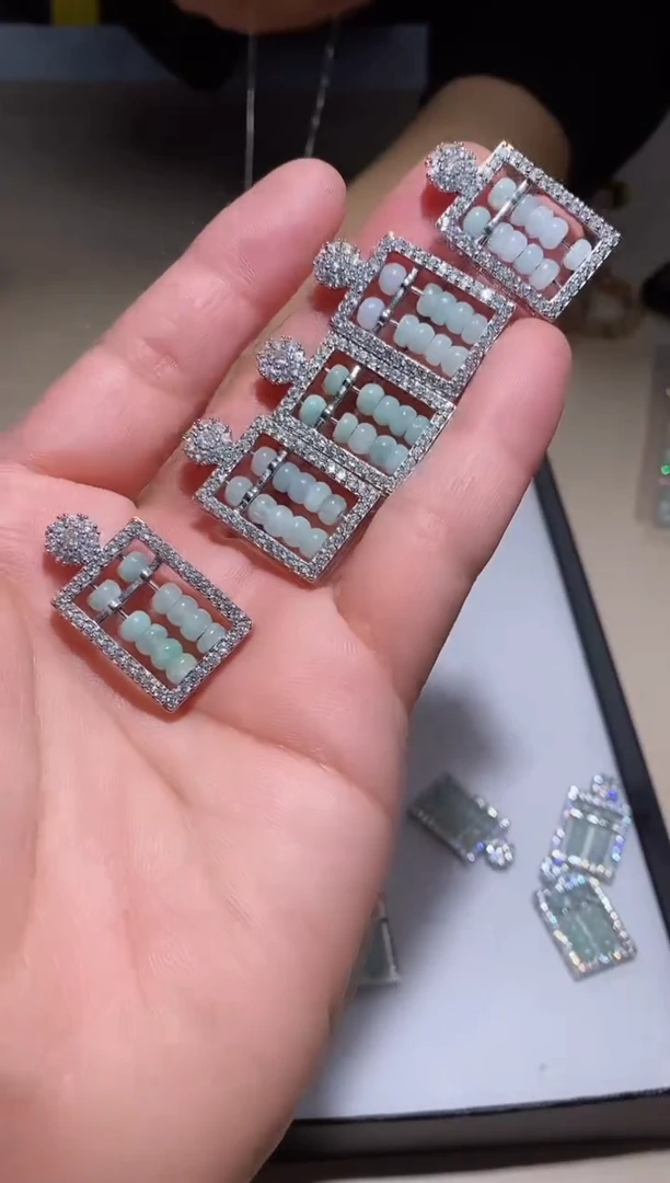 【闪购商品】翡翠吊坠(不含链)未镶嵌多样性发其一【19】