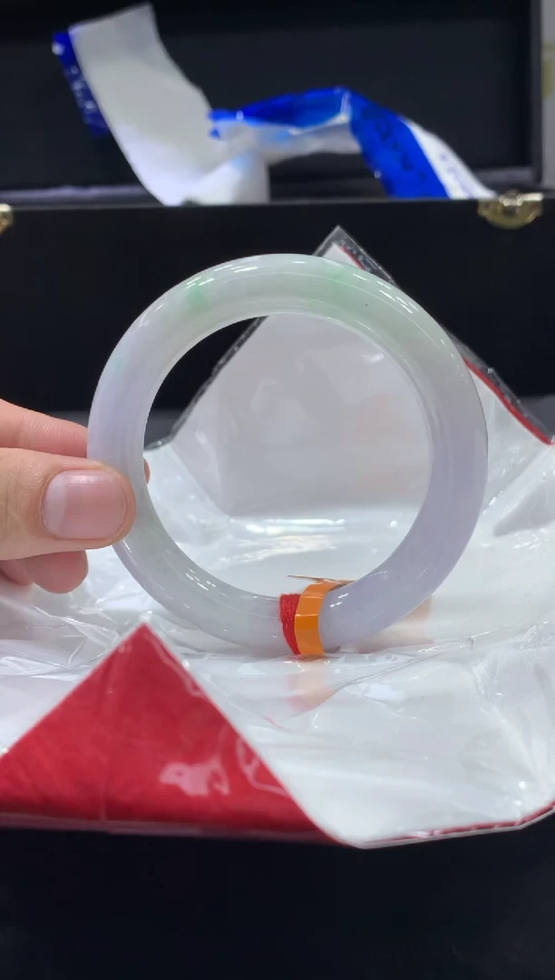 未镶嵌手镯翡翠翡翠手镯