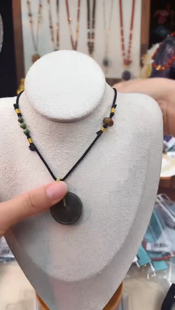 未镶嵌和田玉手饰@@B921D019302