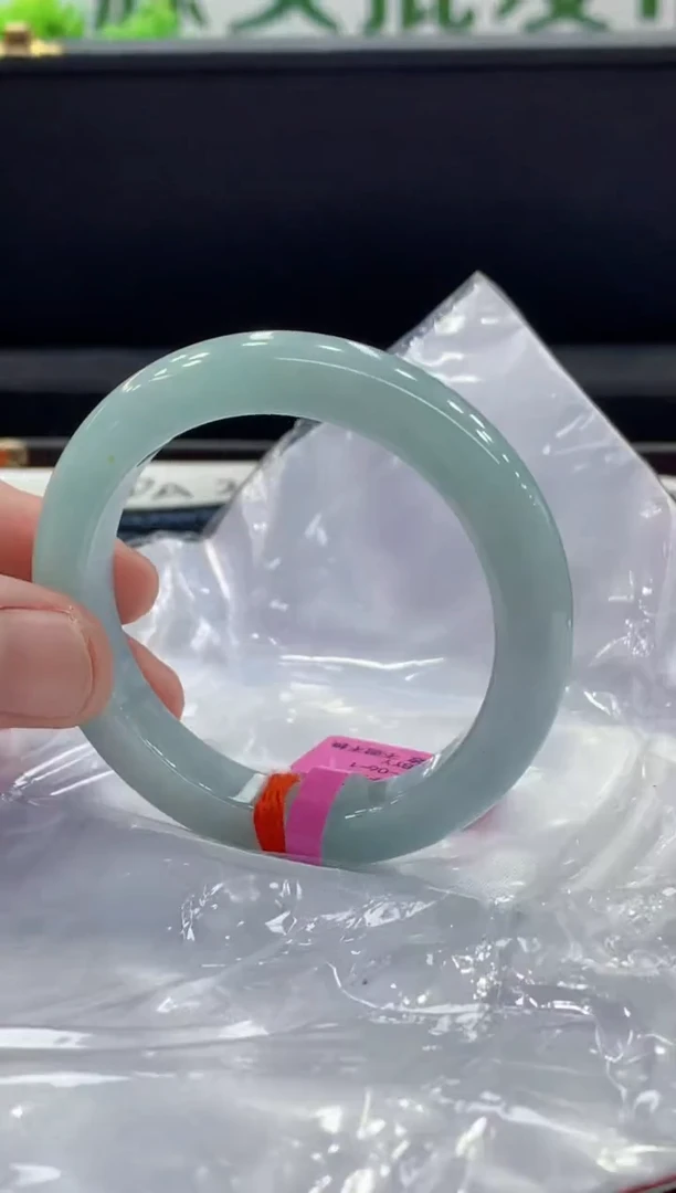 未镶嵌手镯翡翠翡翠手镯